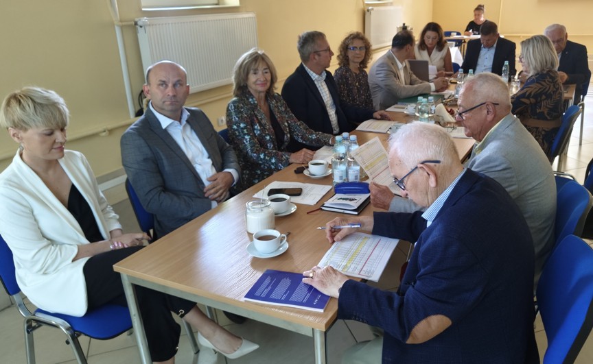 Zdjęcie artykułu Informacja  z posiedzenia Powiatowej Rady Rynku Pracy w Turku,  które odbyło się w dniu 12.06.2025 r.